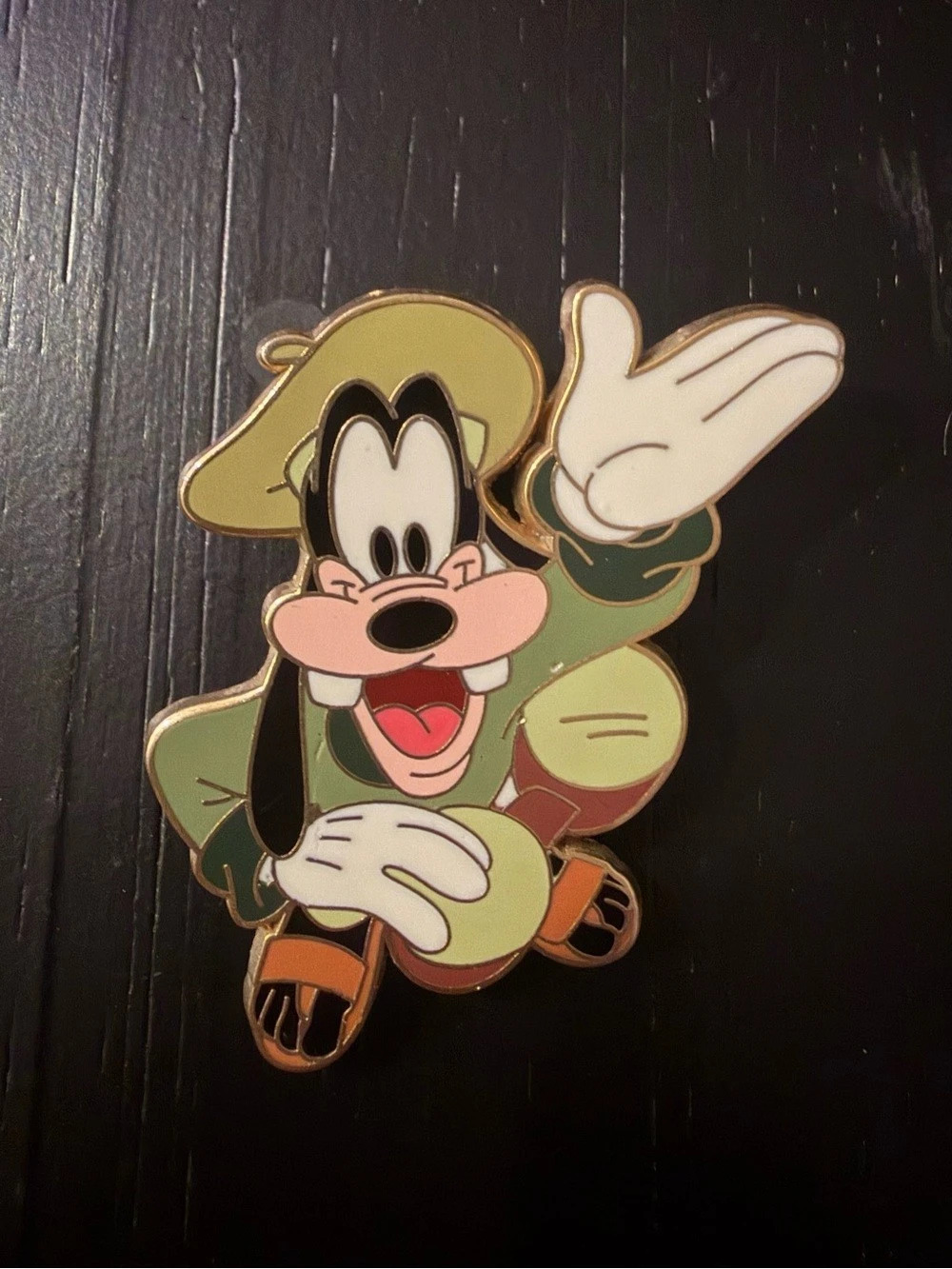Disney Goofy World of Disney NYC 2008 Pin Goofy Playing Drums Bongos